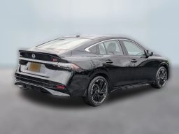 Nissan Sentra SR Sedan 2026