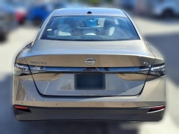 Nissan Sentra SL Sedan 2026