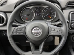 Nissan Versa S CVT 2025