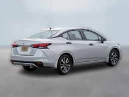 Nissan Versa S CVT 2025