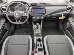 Nissan Versa S CVT 2025