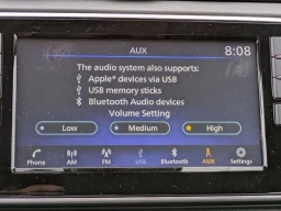 Nissan Versa S CVT 2025