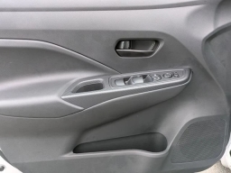 Nissan Versa S CVT 2025