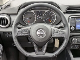 Nissan Versa S CVT 2025