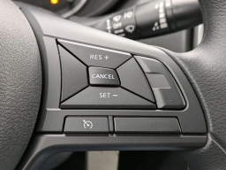 Nissan Versa S CVT 2025