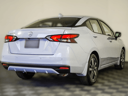 Nissan Versa SV CVT 2025