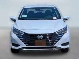 Nissan Versa SV CVT 2025