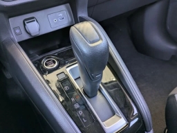 Nissan Versa SV CVT 2025