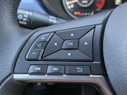 Nissan Versa SV CVT 2025