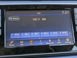 Nissan Versa SV CVT 2025