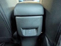 Nissan Versa SV CVT 2025