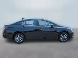 Nissan Versa SV CVT 2025