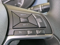 Nissan Versa SV CVT 2025