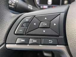 Nissan Versa SV CVT 2025