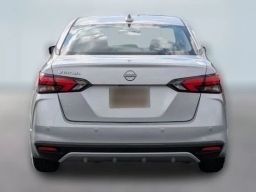 Nissan Versa SV CVT 2025