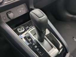 Nissan Versa SV CVT 2025