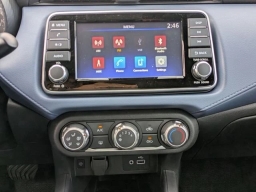 Nissan Versa SV CVT 2025