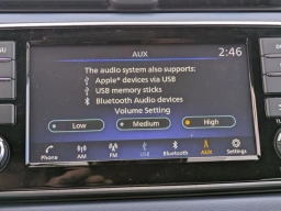 Nissan Versa SV CVT 2025