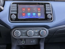 Nissan Versa SV CVT 2025