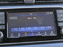 Nissan Versa SV CVT 2025