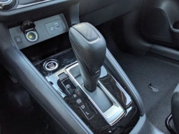 Nissan Versa SV CVT 2025