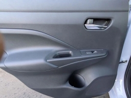 Nissan Versa SV CVT 2025