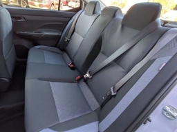 Nissan Versa SV CVT 2025