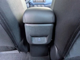 Nissan Versa SV CVT 2025