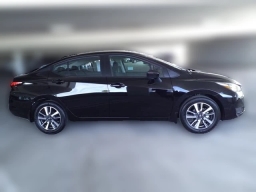 Nissan Versa SV CVT 2025