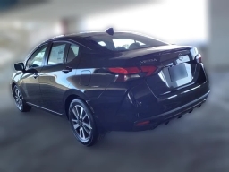 Nissan Versa SV CVT 2025