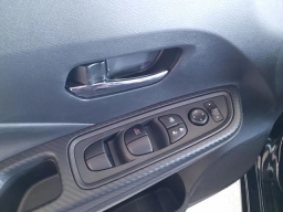 Nissan Versa SV CVT 2025