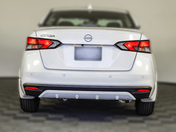 Nissan Versa SV CVT 2025