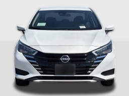 Nissan Versa SV CVT 2025