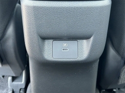 Nissan Versa SV CVT 2025