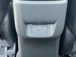 Nissan Versa SV CVT 2025