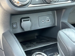 Nissan Versa SV CVT 2025