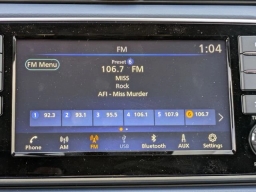 Nissan Versa SV CVT 2025