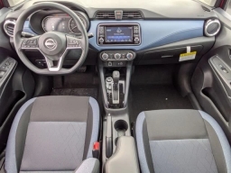 Nissan Versa SV CVT 2025