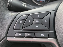 Nissan Versa SV CVT 2025