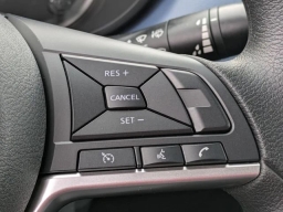 Nissan Versa SV CVT 2025