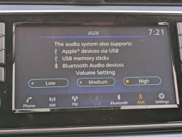 Nissan Versa SV CVT 2025