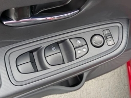 Nissan Versa SV CVT 2025