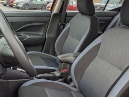 Nissan Versa SV CVT 2025