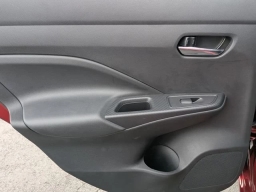 Nissan Versa SV CVT 2025