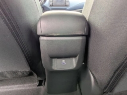 Nissan Versa SV CVT 2025