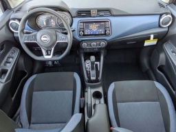Nissan Versa SV CVT 2025