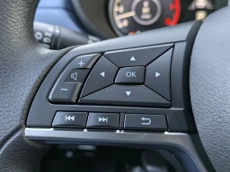 Nissan Versa SV CVT 2025