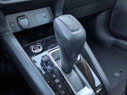 Nissan Versa SV CVT 2025