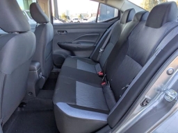 Nissan Versa SV CVT 2025