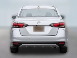 Nissan Versa SV CVT 2025